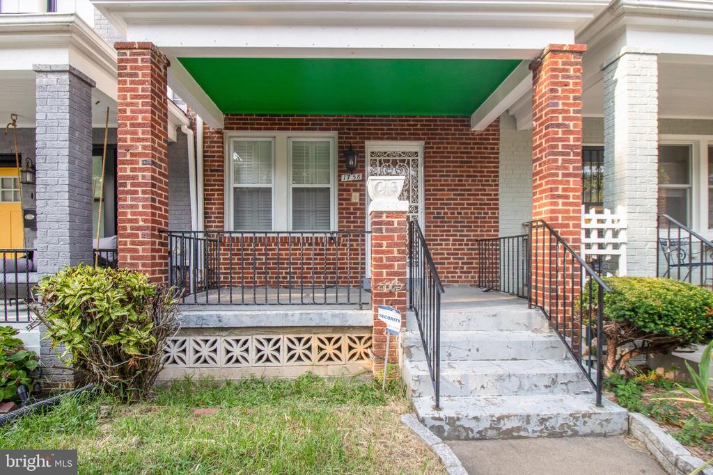 Lang Pl, Washington, DC 20002