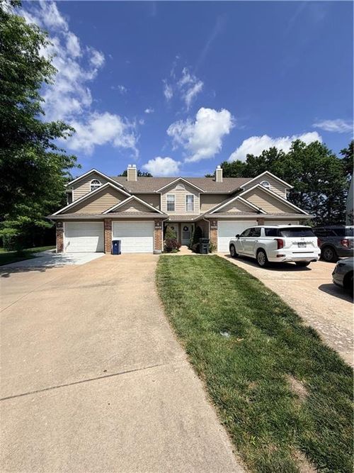apt-c-712C London Way, Lee's Summit, MO, 64081-3329 | Card Image