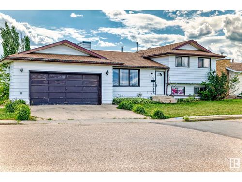 5044 45 St, Lamont, AB, T0B2R0 | Card Image