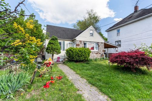 13 Westside Ave, Haverstraw, NY, 10927-1133 | Card Image