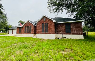 133 County Road 7724, House other with 4 bedrooms, 2 bathrooms and null parking in Natalia TX | Image 1