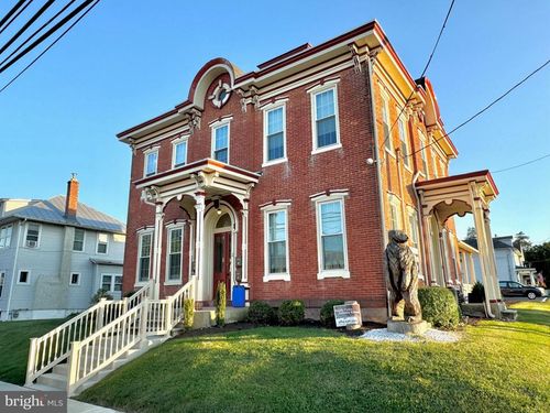 c-2 E Penn Ave, ROBESONIA, PA, 19551-1526 | Card Image