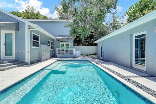 150 Ne 50th Ter, Miami, FL, 33137-2719 | Card Image