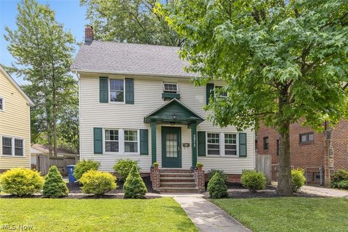 2972 Yorkshire Rd, Cleveland Heights, OH, 44118-2426 | Card Image