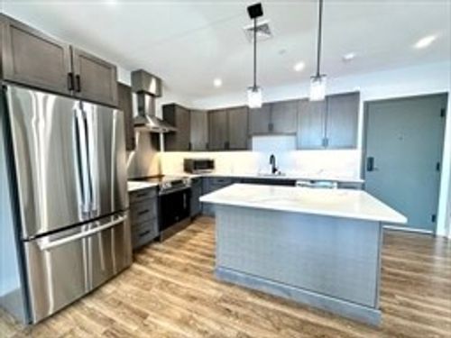 302-21 Summer St, Natick, MA, 01760-4533 | Card Image