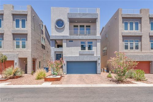 8076 Haywood Estate Ave, Las Vegas, NV, 89113-3680 | Card Image