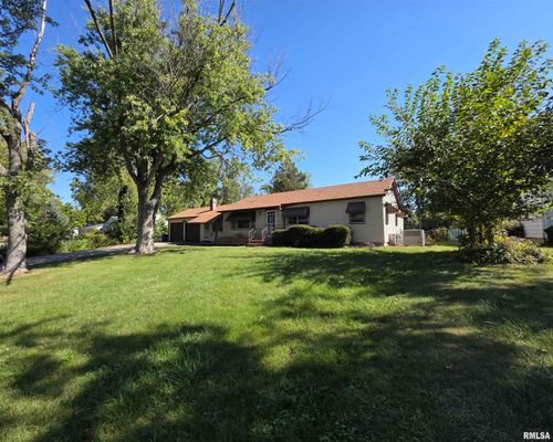 1712 N Stevens Ave, Decatur, IL, 62526-3371 | Card Image