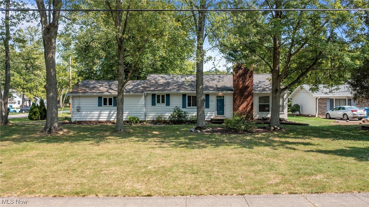 Lansing Dr, North Olmsted, OH 44070