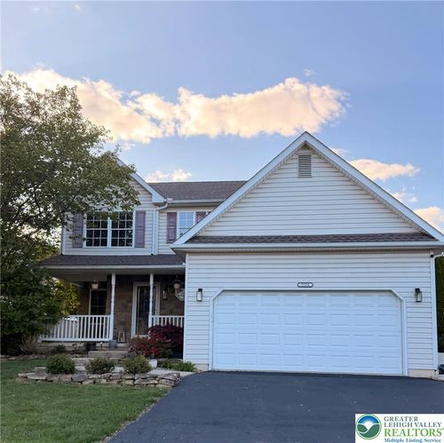 5598 N Coplay Rd, WHITEHALL, PA, 18052-2206 | Card Image