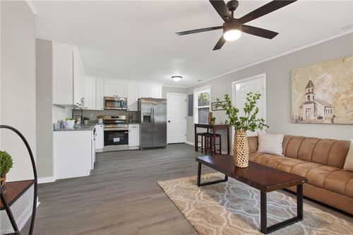 6320 Grimes Ave, Norfolk, VA, 23518-5454 | Card Image