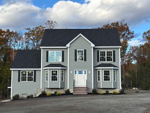 17 Blaisdell Court, Raymond, NH, 03077 | Card Image