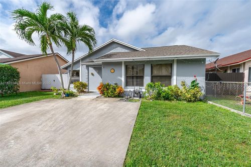 30204 Sw 161st Ave, Homestead, FL, 33033-3374 | Card Image