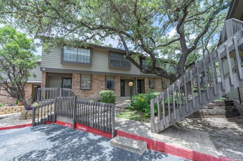 2404-11815 Vance Jackson Rd, San Antonio, TX, 78230-1457 | Card Image
