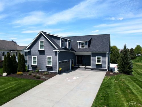 12091 Tuscola Rd, Frankenmuth, MI, 48734-9768 | Card Image