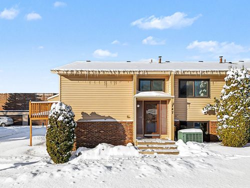 5747 Otter View Trl, White Bear Tp, MN, 55110-2258 | Card Image