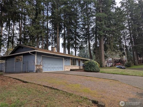 7710 Bobcat Dr Se, Lacey, WA, 98503-1527 | Card Image