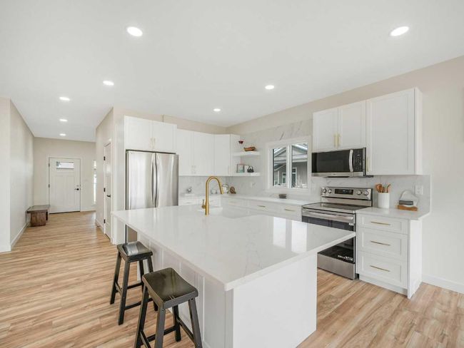 40 Erica Dr, House other with 3 bedrooms, 2 bathrooms and 2 parking in Lacombe AB | Image 11