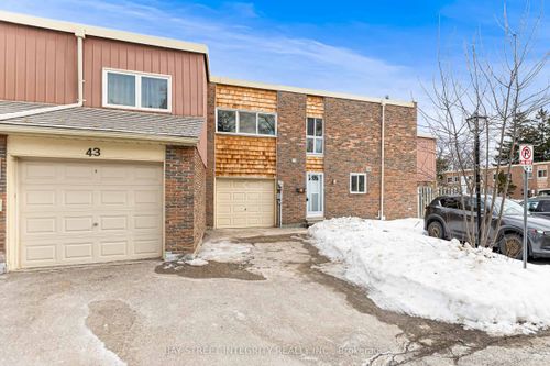 41 Elsa Vine Way, North York, ON, M2J4H8 | Card Image