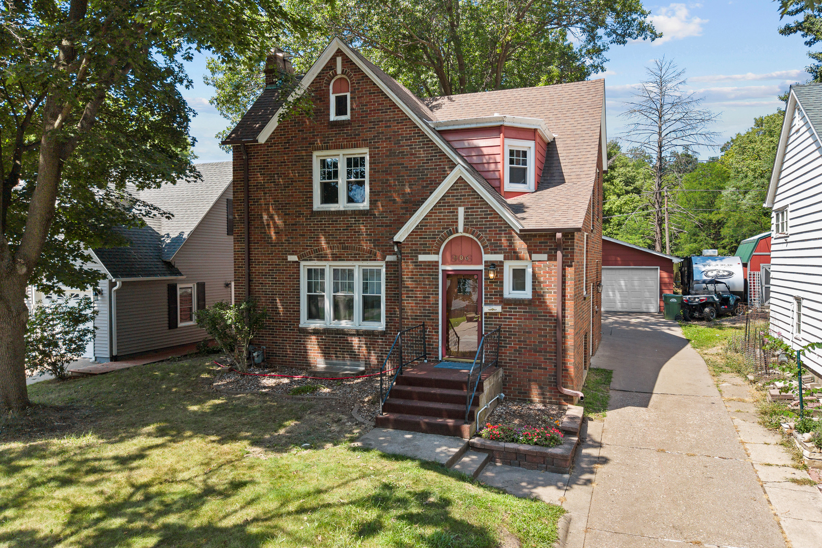 Residential in Clinton