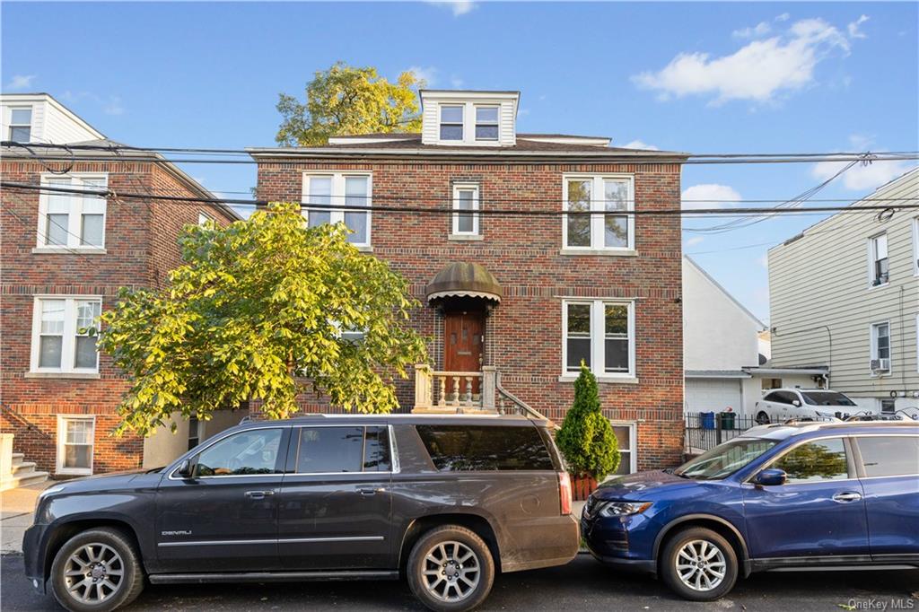 Arnow Pl, Bronx, NY 10461
