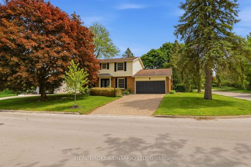 196 Wychwood Pk, London, ON, N6G1R9 | Card Image