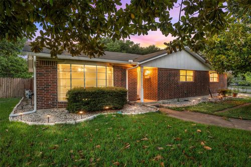 605 N Roberts St, West, TX, 76691-1239 | Card Image