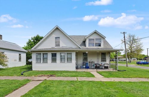 519 E Allen St, Farmer City, IL, 61842-1231 | Card Image