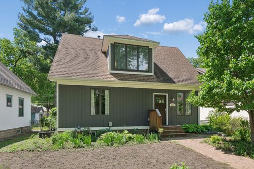 3208 40th Ave S, Minneapolis, MN, 55406-2227 | Card Image