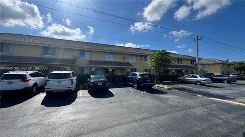 103-7439 W 22nd Ave, Hialeah, FL, 33016-6896 | Card Image