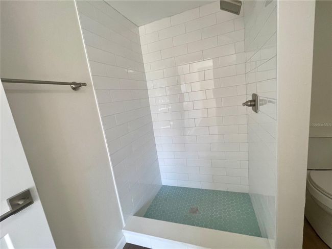 Bathroom 1-Glass to be installed | Image 17