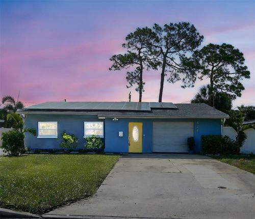 4511 Huntington St Ne, ST PETERSBURG, FL, 33703-4202 | Card Image