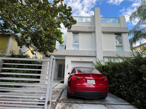 3071-3071 Orange St, Coconut Grove, FL, 33133-4519 | Card Image