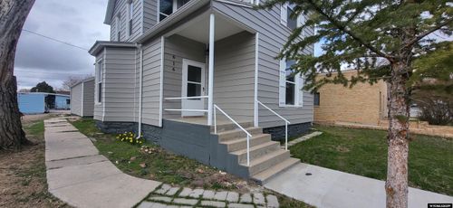 616 7th St, Rawlins, WY, 82301-5445 | Card Image