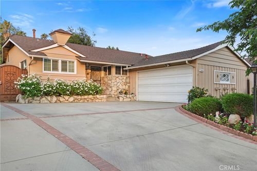 7546 Bluebell Ave, North Hollywood, CA, 91605-2019 | Card Image
