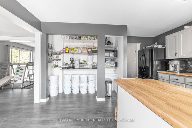 115 Mckee Rd, House other with 4 bedrooms, 4 bathrooms and 4 parking in Deep River ON | Image 14
