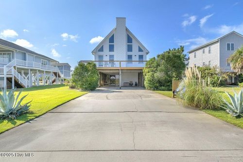 6707 Kings Lynn Dr, Oak Island, NC, 28465-7952 | Card Image