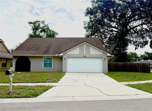 2042 Shadow Pine Dr, BRANDON, FL, 33511-8341 | Card Image