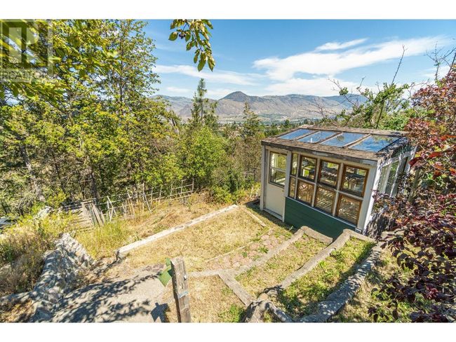 416 Waddington Dr, Home with 4 bedrooms, 2 bathrooms and null parking in Kamloops BC | Image 35