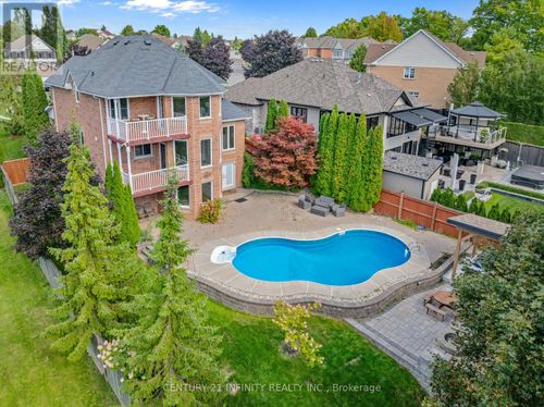 973 Mountview Crt, Oshawa, ON, L1K2M1 | Card Image