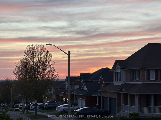 1533 Clearbrook Dr, House other with 5 bedrooms, 4 bathrooms and 2 parking in Oshawa ON | Image 50