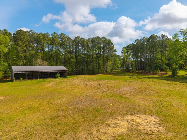 Shed & field | Image 25