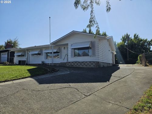 3218 Sw Isaac Ave, Pendleton, OR, 97801-3633 | Card Image