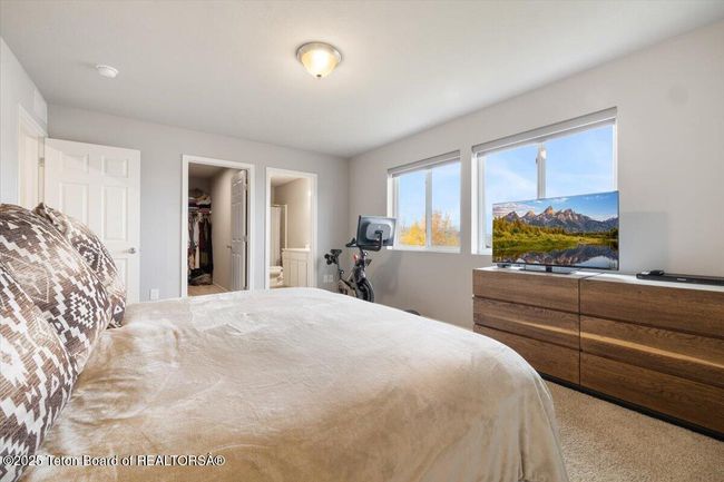 Master Bedroom | Image 17