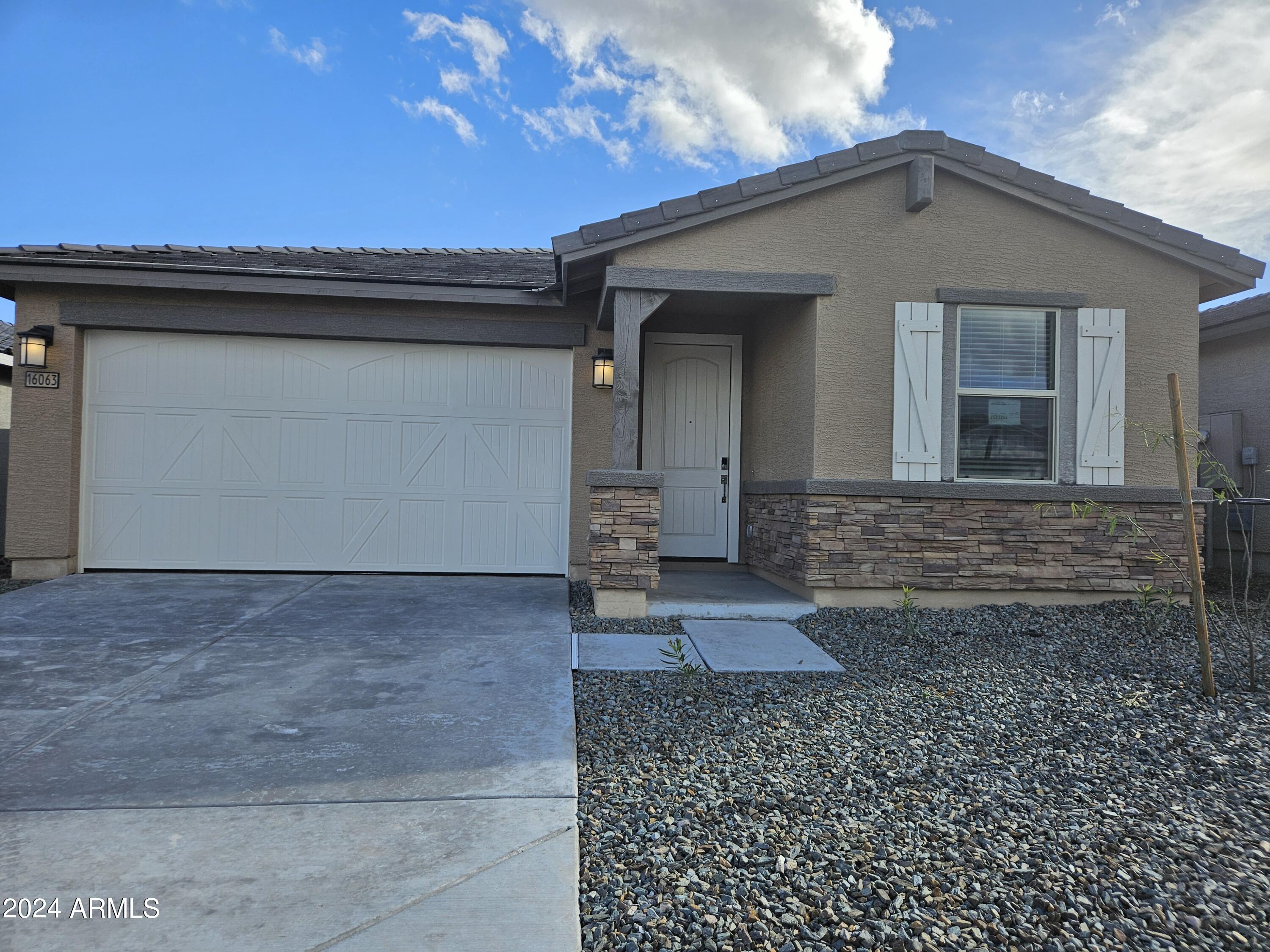 16063 W Gray Fox Trail, Leased in Surprise Zoocasa