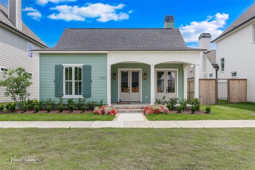 2129 Pecan Square Ave, Shreveport, LA, 71106-3900 | Card Image