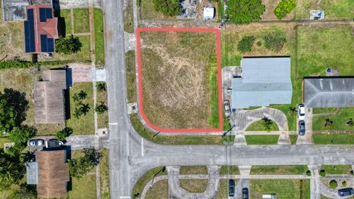398 W 23rd St, Riviera Beach, FL, 33404-5526 | Card Image
