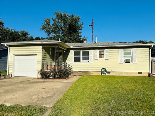 1016 E Aberdeen St, Muskogee, OK, 74403-7301 | Card Image