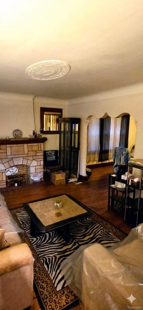 19185 Stotter St, Detroit, MI, 48234-3135 | Card Image