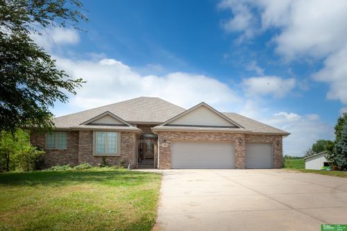 15560 S 79th Cir, Papillion, NE, 68046-4642 | Card Image