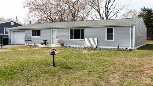 714 Landon Ave, Winthrop Harbor, IL, 60096-1624 | Card Image